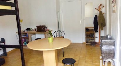 Apartment 1 room of 25 m² in Chartres (28000)