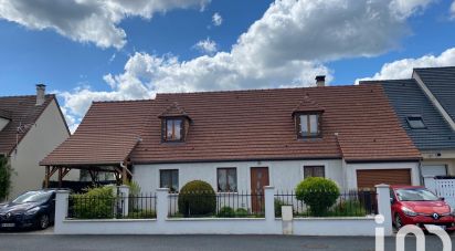Maison traditionnelle 6 pièces de 140 m² à Pringy (77310)