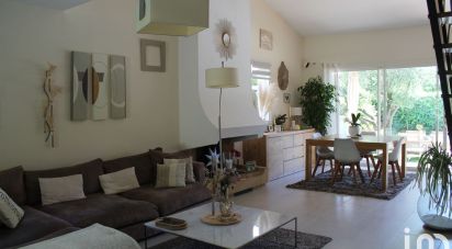 House 6 rooms of 170 m² in Nîmes (30900)