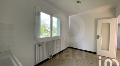 Traditional house 3 rooms of 57 m² in Bléneau (89220)