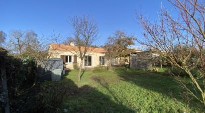 House 5 rooms of 107 m² in Pont-Saint-Martin (44860)