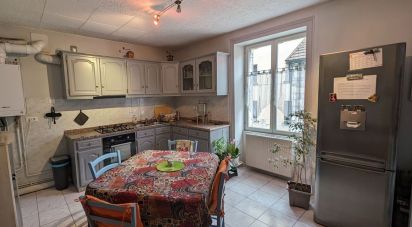 Appartement 5 pièces de 93 m² à Oyonnax (01100)