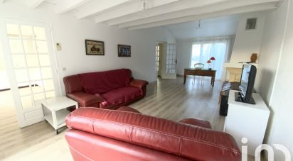 Traditional house 4 rooms of 93 m² in Saint-Pierre-lès-Nemours (77140)