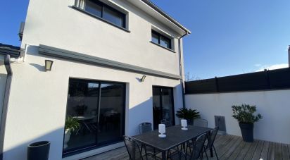 Maison 5 pièces de 111 m² à Libourne (33500)