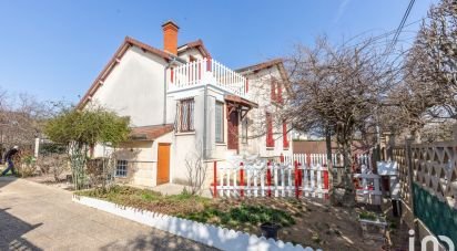 Maison traditionnelle 8 pièces de 186 m² à Savigny-sur-Orge (91600)