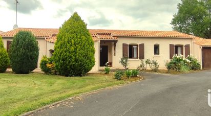House 5 rooms of 139 m² in Saintes (17100)