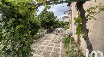 Traditional house 4 rooms of 77 m² in Montélimar (26200)