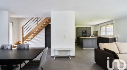 Maison 5 pièces de 135 m² à Rosult (59230)