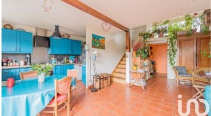 Traditional house 6 rooms of 98 m² in Montreuil (93100)