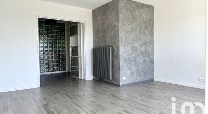 Apartment 2 rooms of 54 m² in Yerres (91330)