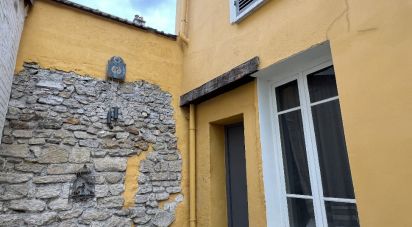 Traditional house 7 rooms of 161 m² in Saint-Denis (93200)