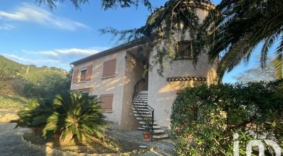 Traditional house 9 rooms of 192 m² in Six-Fours-les-Plages (83140)