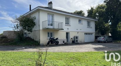 House 8 rooms of 165 m² in Bessines (79000)