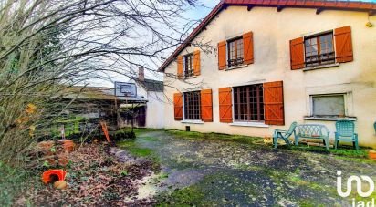 House 8 rooms of 228 m² in Maincy (77950)