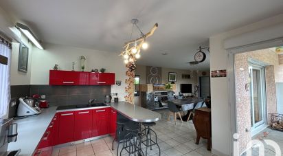 Maison traditionnelle 5 pièces de 101 m² à Saint-André-le-Gaz (38490)