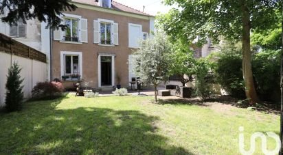 House 6 rooms of 150 m² in Clamart (92140)
