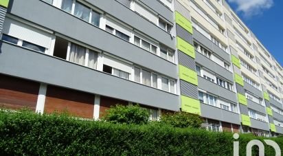 Appartement 4 pièces de 71 m² à Ris-Orangis (91130)