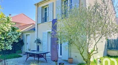 Traditional house 5 rooms of 86 m² in Dourdan (91410)