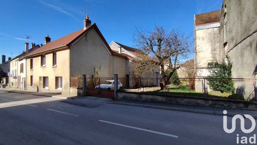 Maison 4 pièces de 132 m² à Loches-sur-Ource (10110)