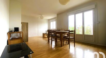 Appartement 4 pièces de 81 m² à Saint-Brieuc (22000)