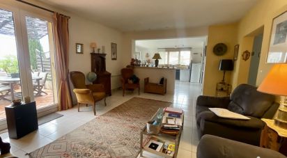 House 5 rooms of 150 m² in Aramon (30390)
