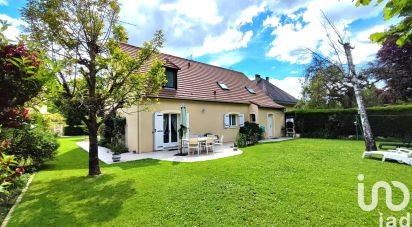 Traditional house 7 rooms of 143 m² in Tournan-en-Brie (77220)