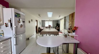 House 9 rooms of 120 m² in Saint-Martin-Boulogne (62280)
