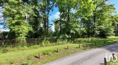 Land of 2,595 m² in Gouvieux (60270)