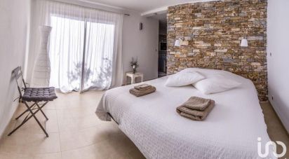 Commercial walls of 240 m² in Callas (83830)