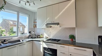 Appartement 3 pièces de 54 m² à Suresnes (92150)