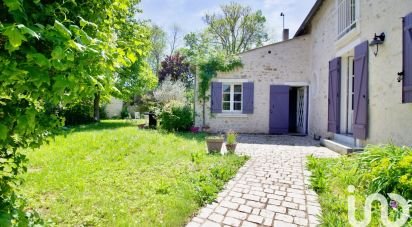 Country house 7 rooms of 207 m² in Auxy (45340)