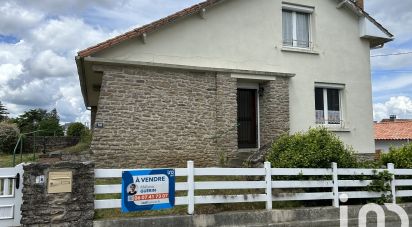 House 4 rooms of 120 m² in Parthenay (79200)