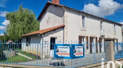 Maison traditionnelle 7 pièces de 198 m² à Sainte-Hermine (85210)