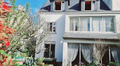 House 8 rooms of 200 m² in Nantes (44100)