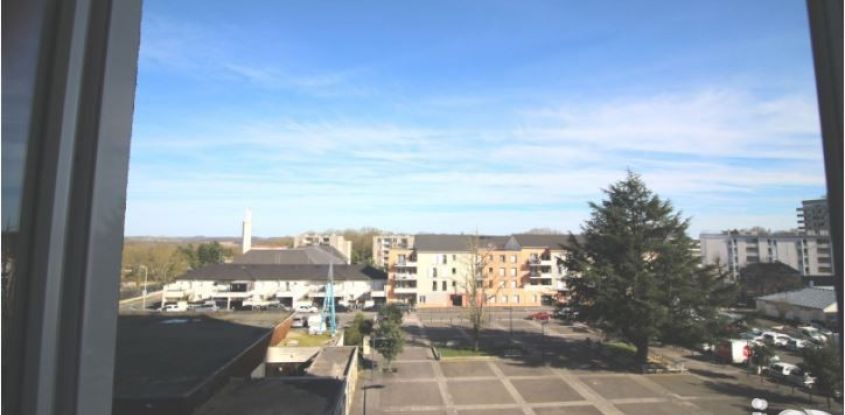 Apartment 5 rooms of 103 sq m in Montereau-Fault-Yonne (77130)