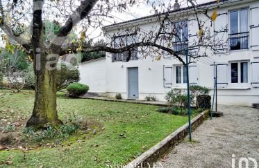 House 6 rooms of 135 m² in Soyaux (16800)