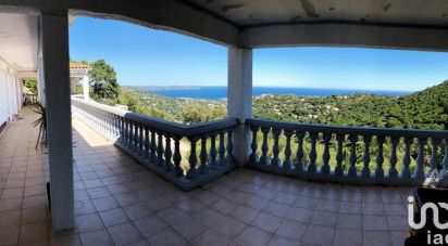 House 7 rooms of 230 m² in Cavalaire-sur-Mer (83240)