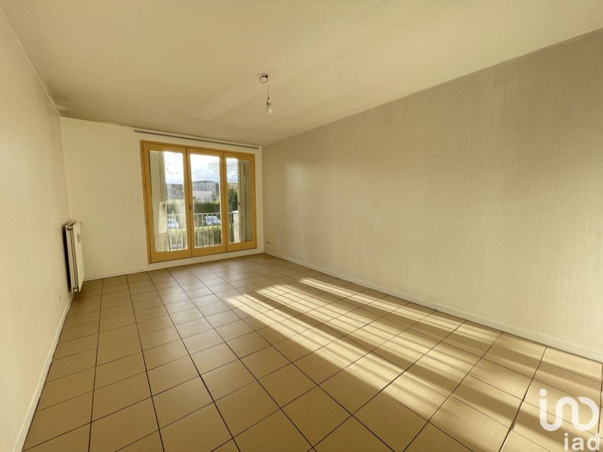 Apartment 3 rooms of 58 m² in Compiègne (60200)