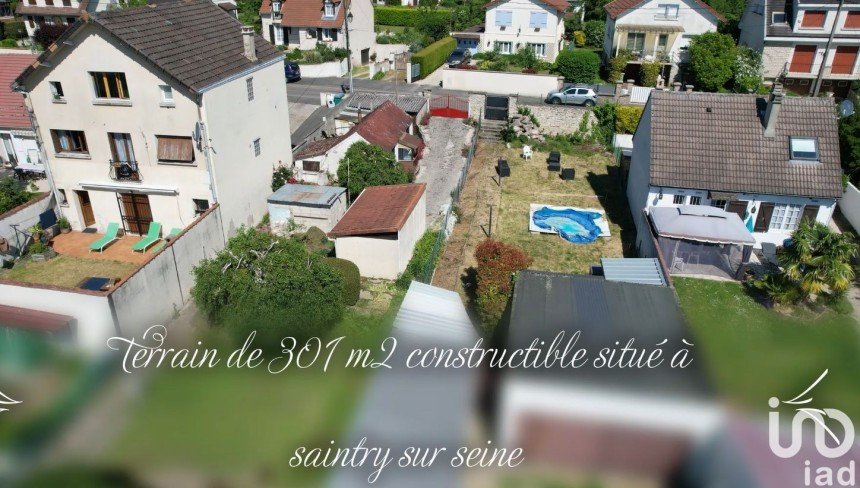 Terrain de 301 m² à Saintry-sur-Seine (91250)