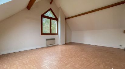 House 10 rooms of 233 m² in LES FONTAINETTES (60650)