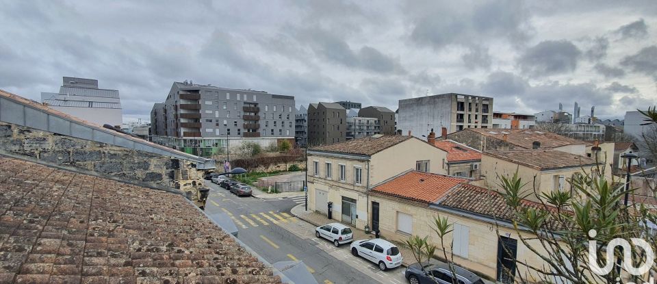 Block of flats in Bordeaux (33300) of 796 m²