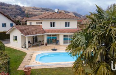 House 7 rooms of 202 m² in Chapareillan (38530)