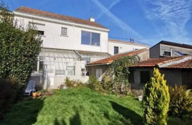 House 4 rooms of 155 m² in Nantes (44100)