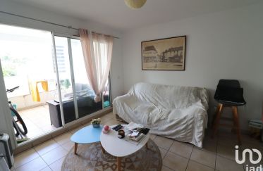 Apartment 3 rooms of 57 m² in SAINTE-CLOTILDE (97490)