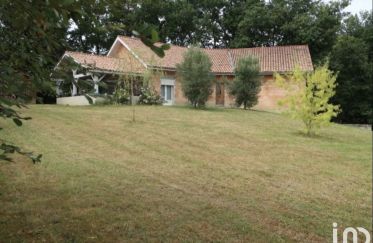 Maison 4 pièces de 170 m² à Lagraulet-du-Gers (32330)