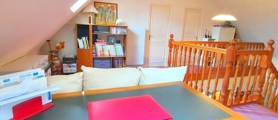 House 6 rooms of 164 m² in Saint-Alban (22400)