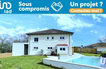 House 4 rooms of 95 m² in Bonnut (64300)