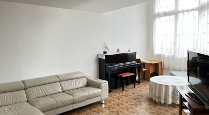 Apartment 3 rooms of 75 m² in Ermont (95120)