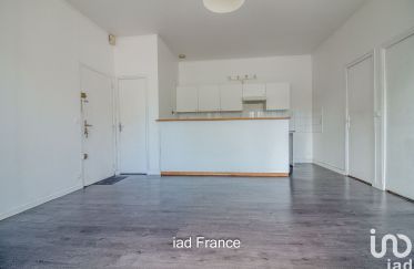 Appartement 2 pièces de 50 m² à Bazemont (78580)