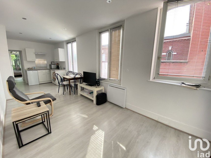 Apartment 2 rooms of 36 m² in Amiens (80000)